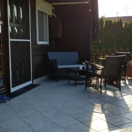 Fuer 5 Personen, 300 Meter Vom Freistrand Holiday home Balatonmariafurdo